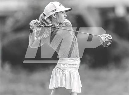 Thumbnail 1 in NCHSAA 4A Finals (Round 2) photogallery.
