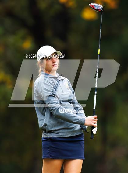 Thumbnail 1 in NCHSAA 4A Finals (Round 2) photogallery.