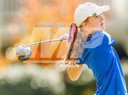Thumbnail 1 in NCHSAA 4A Finals (Round 2) photogallery.