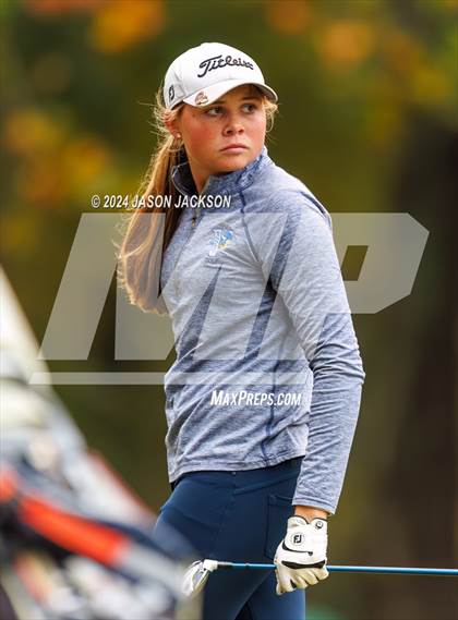 Thumbnail 3 in NCHSAA 4A Finals (Round 2) photogallery.