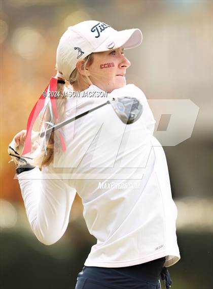 Thumbnail 1 in NCHSAA 4A Finals (Round 2) photogallery.
