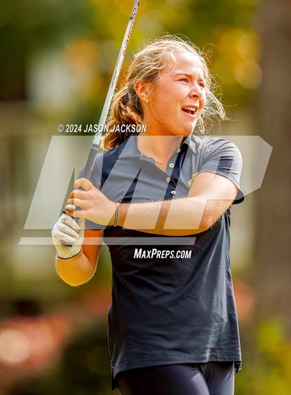 Thumbnail 2 in NCHSAA 4A Finals (Round 2) photogallery.