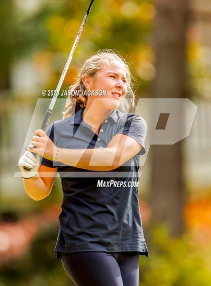 Thumbnail 1 in NCHSAA 4A Finals (Round 2) photogallery.