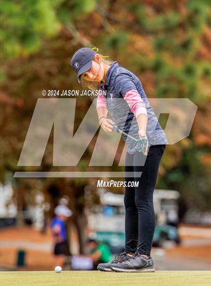 Thumbnail 3 in NCHSAA 4A Finals (Round 2) photogallery.