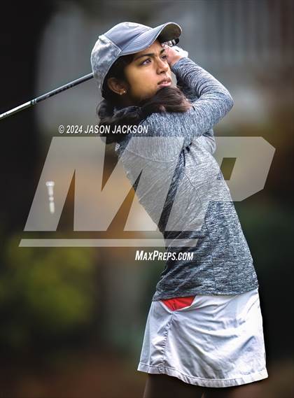 Thumbnail 1 in NCHSAA 4A Finals (Round 2) photogallery.
