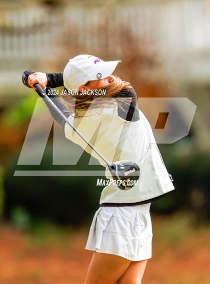 Thumbnail 2 in NCHSAA 4A Finals (Round 2) photogallery.