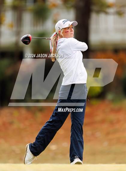 Thumbnail 1 in NCHSAA 4A Finals (Round 2) photogallery.
