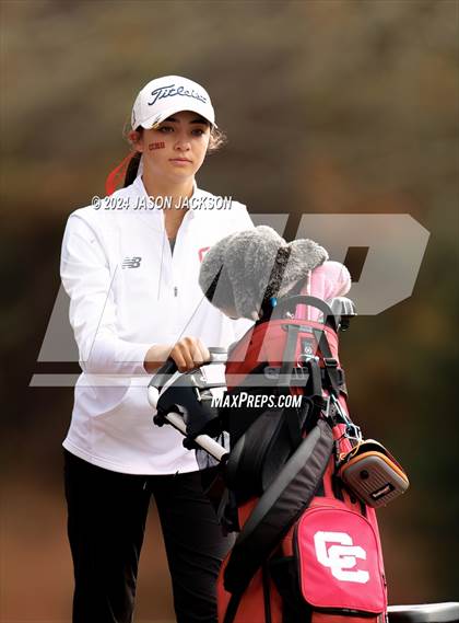Thumbnail 1 in NCHSAA 4A Finals (Round 2) photogallery.