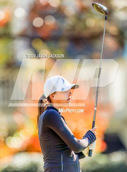 Thumbnail 1 in NCHSAA 4A Finals (Round 2) photogallery.