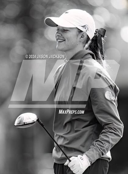 Thumbnail 3 in NCHSAA 4A Finals (Round 2) photogallery.