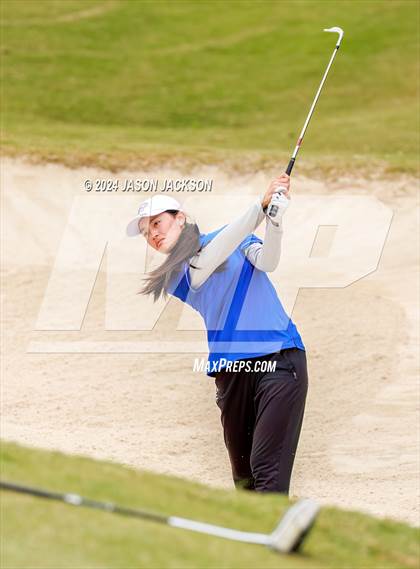 Thumbnail 3 in NCHSAA 4A Finals (Round 2) photogallery.