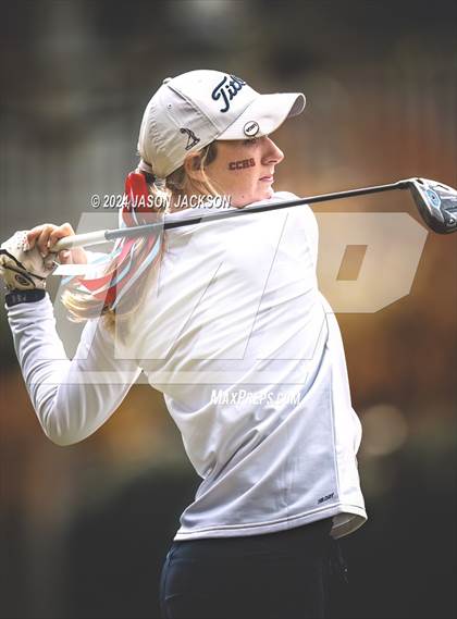 Thumbnail 1 in NCHSAA 4A Finals (Round 2) photogallery.