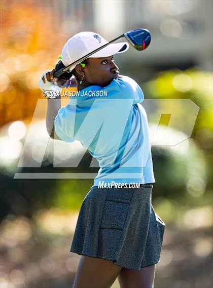 Thumbnail 3 in NCHSAA 4A Finals (Round 2) photogallery.