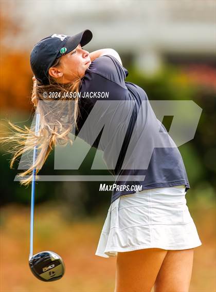 Thumbnail 3 in NCHSAA 4A Finals (Round 2) photogallery.
