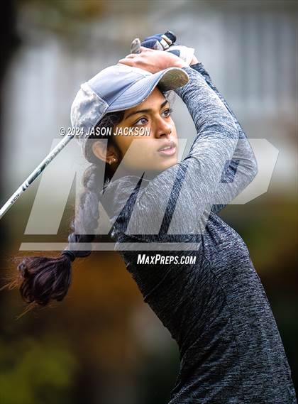 Thumbnail 2 in NCHSAA 4A Finals (Round 2) photogallery.