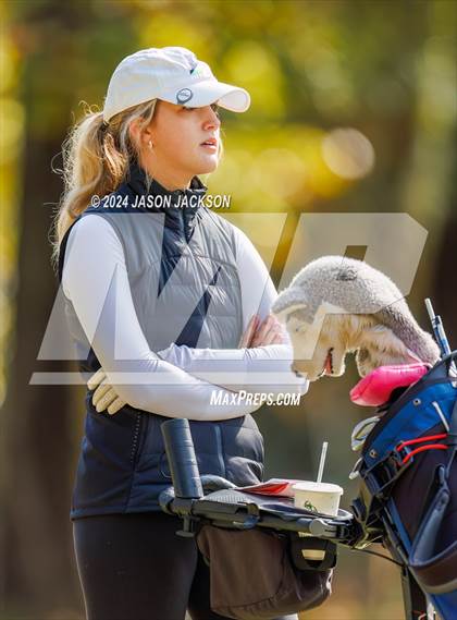 Thumbnail 3 in NCHSAA 4A Finals (Round 2) photogallery.