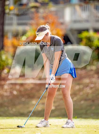 Thumbnail 2 in NCHSAA 4A Finals (Round 2) photogallery.