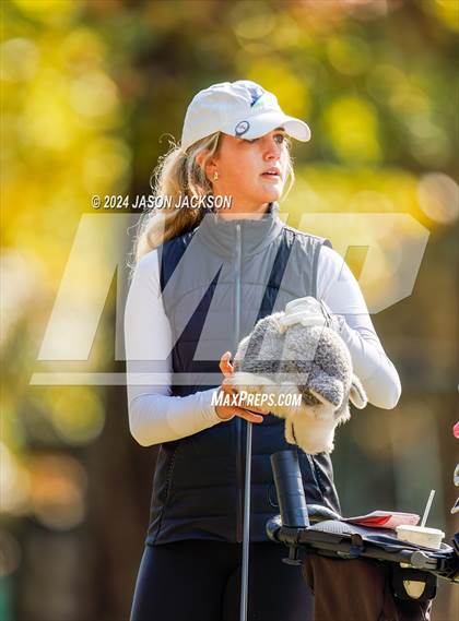 Thumbnail 1 in NCHSAA 4A Finals (Round 2) photogallery.