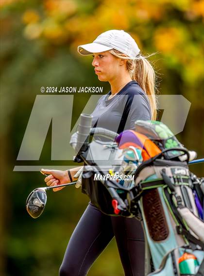 Thumbnail 3 in NCHSAA 4A Finals (Round 2) photogallery.