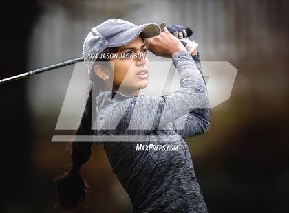 Thumbnail 1 in NCHSAA 4A Finals (Round 2) photogallery.
