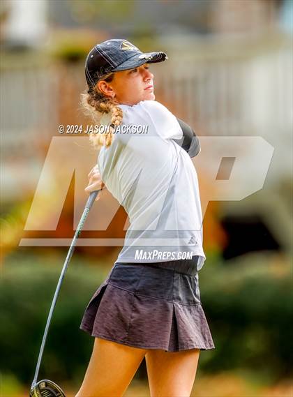 Thumbnail 2 in NCHSAA 4A Finals (Round 2) photogallery.