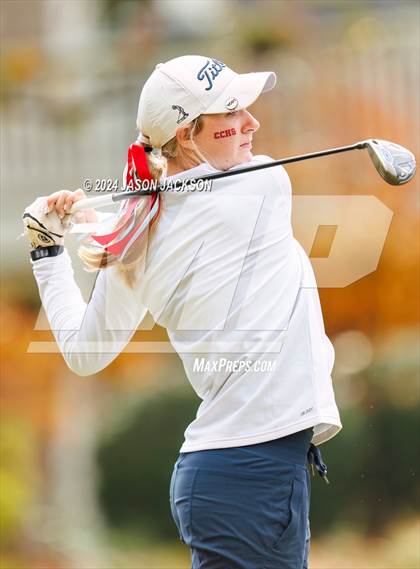 Thumbnail 2 in NCHSAA 4A Finals (Round 2) photogallery.