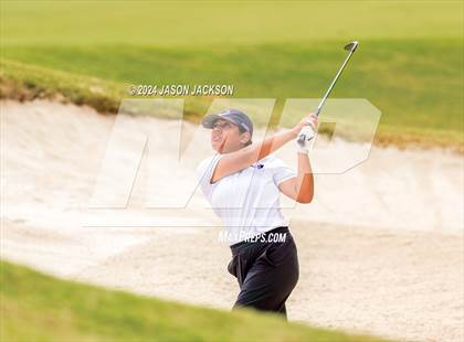 Thumbnail 2 in NCHSAA 4A Finals (Round 2) photogallery.