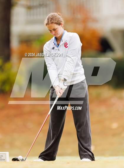 Thumbnail 1 in NCHSAA 4A Finals (Round 2) photogallery.