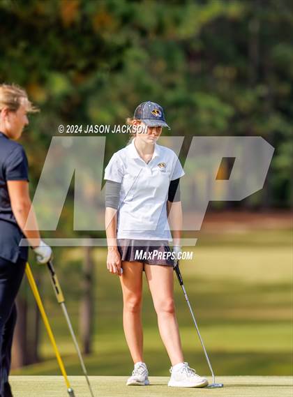 Thumbnail 3 in NCHSAA 4A Finals (Round 2) photogallery.