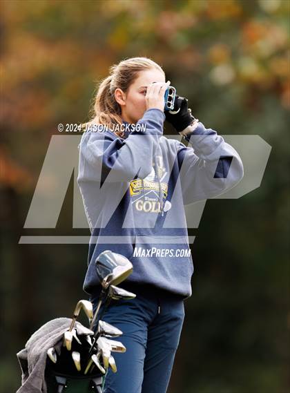 Thumbnail 2 in NCHSAA 4A Finals (Round 2) photogallery.