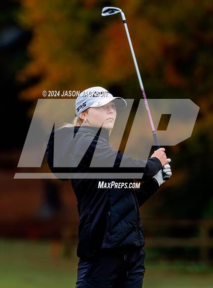 Thumbnail 2 in NCHSAA 4A Finals (Round 2) photogallery.