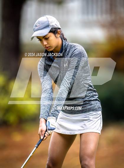 Thumbnail 2 in NCHSAA 4A Finals (Round 2) photogallery.