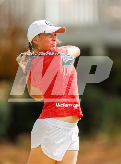 Thumbnail 2 in NCHSAA 4A Finals (Round 2) photogallery.