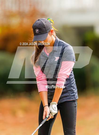 Thumbnail 1 in NCHSAA 4A Finals (Round 2) photogallery.