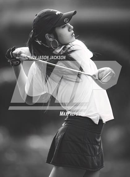 Thumbnail 1 in NCHSAA 4A Finals (Round 2) photogallery.