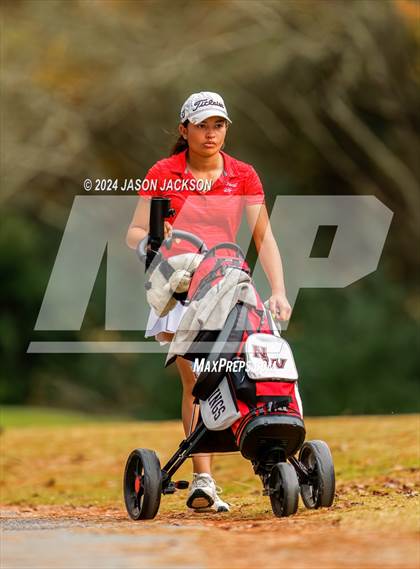 Thumbnail 3 in NCHSAA 4A Finals (Round 2) photogallery.