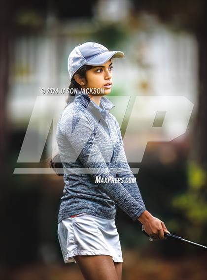 Thumbnail 1 in NCHSAA 4A Finals (Round 2) photogallery.