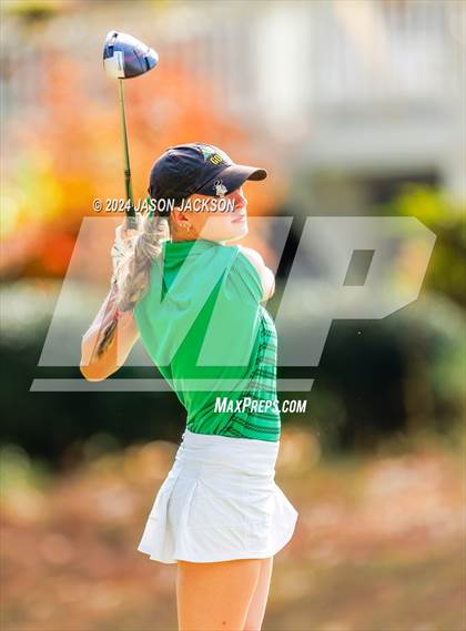 Thumbnail 2 in NCHSAA 4A Finals (Round 2) photogallery.