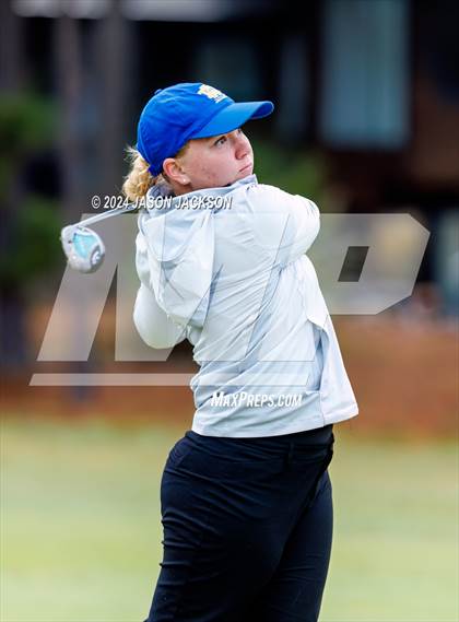 Thumbnail 1 in NCHSAA 4A Finals (Round 2) photogallery.