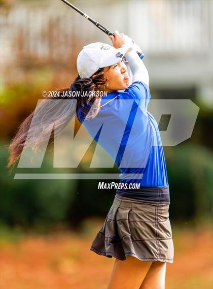 Thumbnail 1 in NCHSAA 4A Finals (Round 2) photogallery.