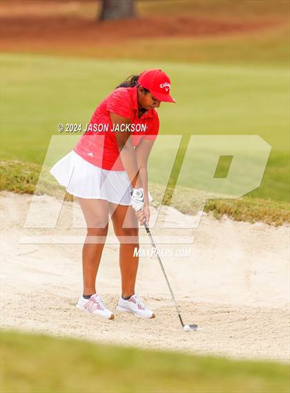 Thumbnail 2 in NCHSAA 4A Finals (Round 2) photogallery.