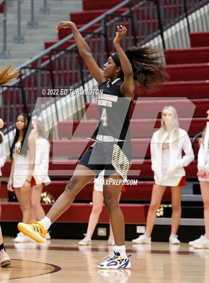 Thumbnail 3 in Sprayberry @ Lassiter photogallery.