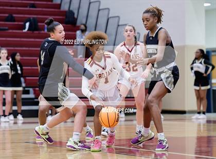 Thumbnail 3 in Sprayberry @ Lassiter photogallery.