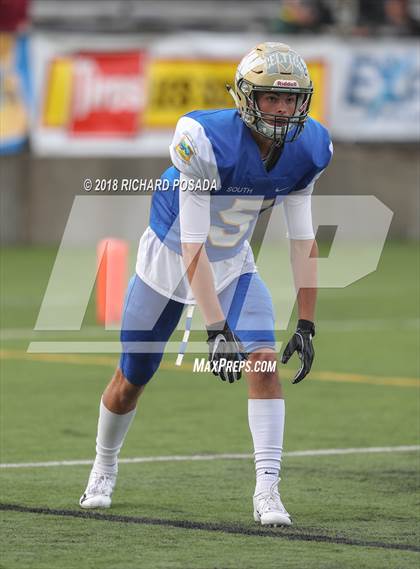 Thumbnail 1 in Les Schwab Tires Bowl (North vs. South)  photogallery.