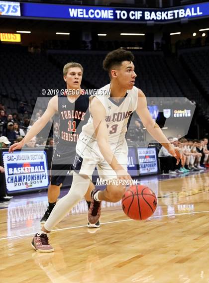 Thumbnail 3 in Turlock Christian vs Vacaville Christian (CIF SJS D6 Final) photogallery.