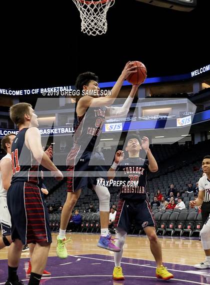 Thumbnail 2 in Turlock Christian vs Vacaville Christian (CIF SJS D6 Final) photogallery.