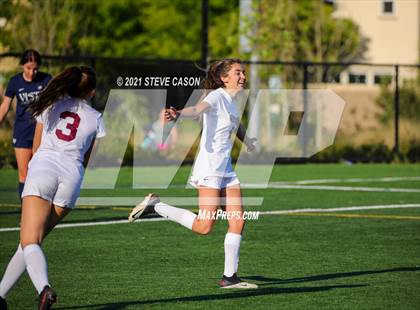 Thumbnail 3 in Whitney @ Vista del Lago photogallery.