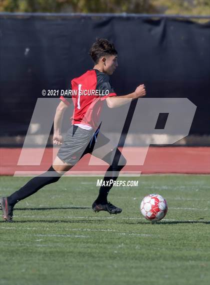 Thumbnail 3 in Dysart vs. Gilbert (Coyote Classic Soccer Tournament) photogallery.