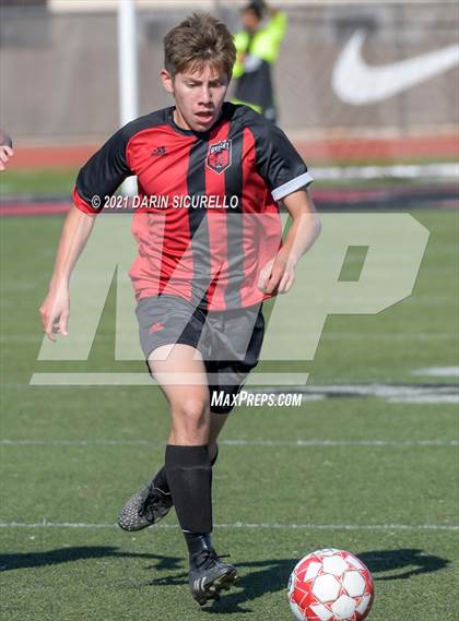 Thumbnail 1 in Dysart vs. Gilbert (Coyote Classic Soccer Tournament) photogallery.