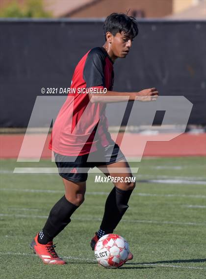 Thumbnail 1 in Dysart vs. Gilbert (Coyote Classic Soccer Tournament) photogallery.